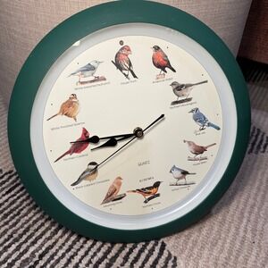 Vintage Bird Wall Clock Nature Wildlife Quartz Green Frame 1997 Decor